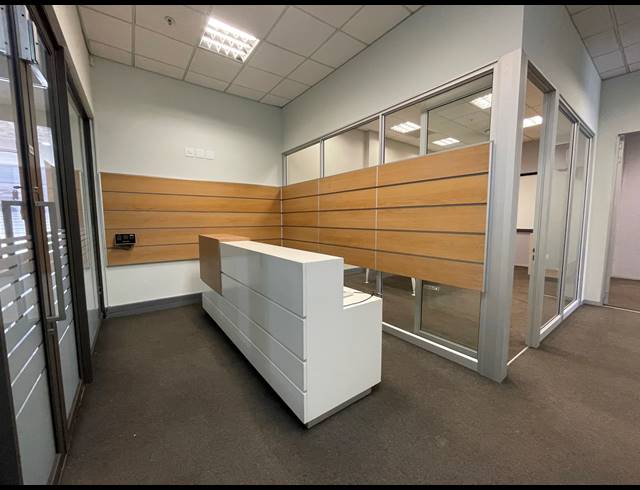 439M² OFFICE TO LET IN ROSEBANK